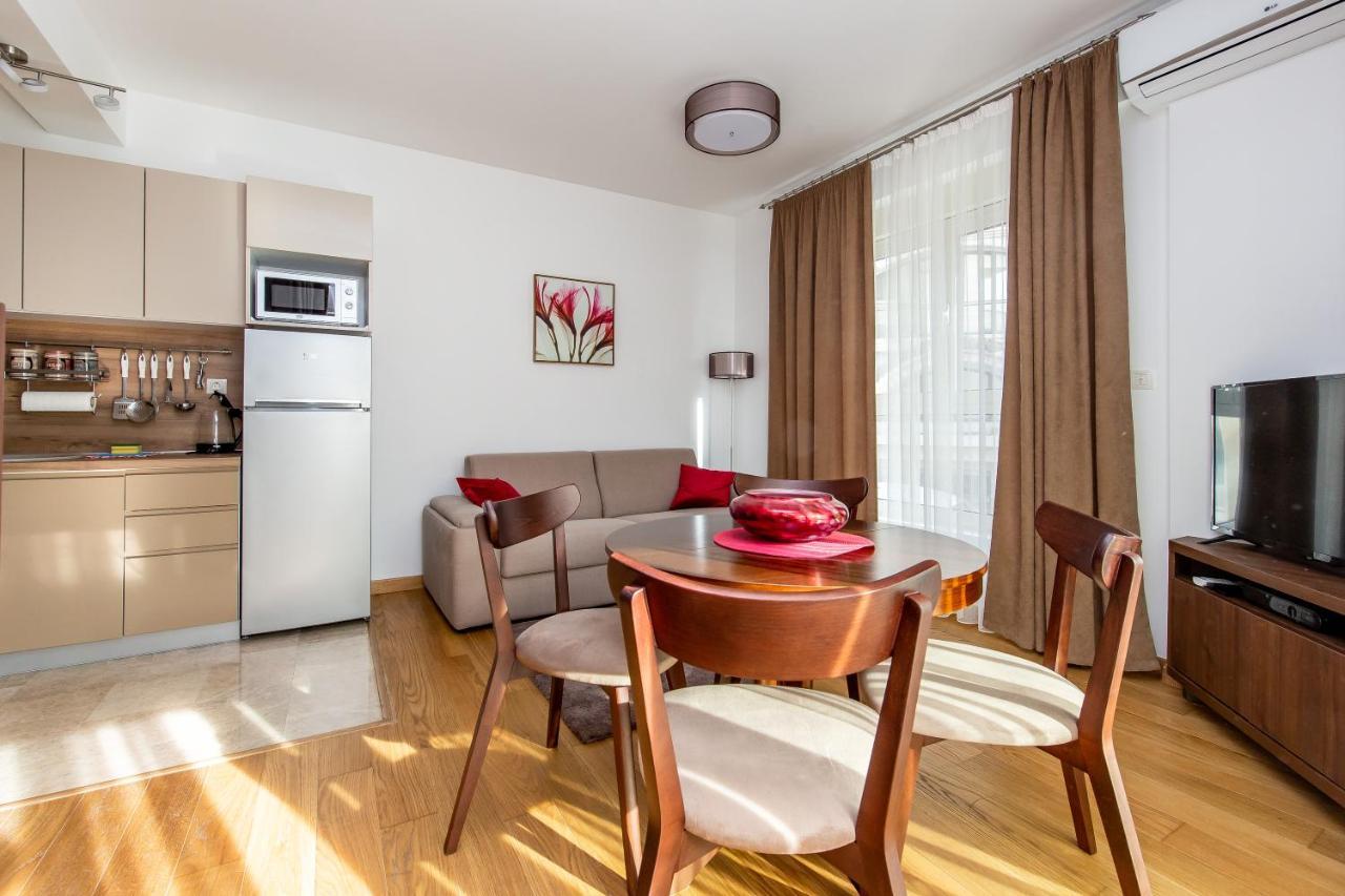 Apartments Lm Residence Rafajlovići Esterno foto